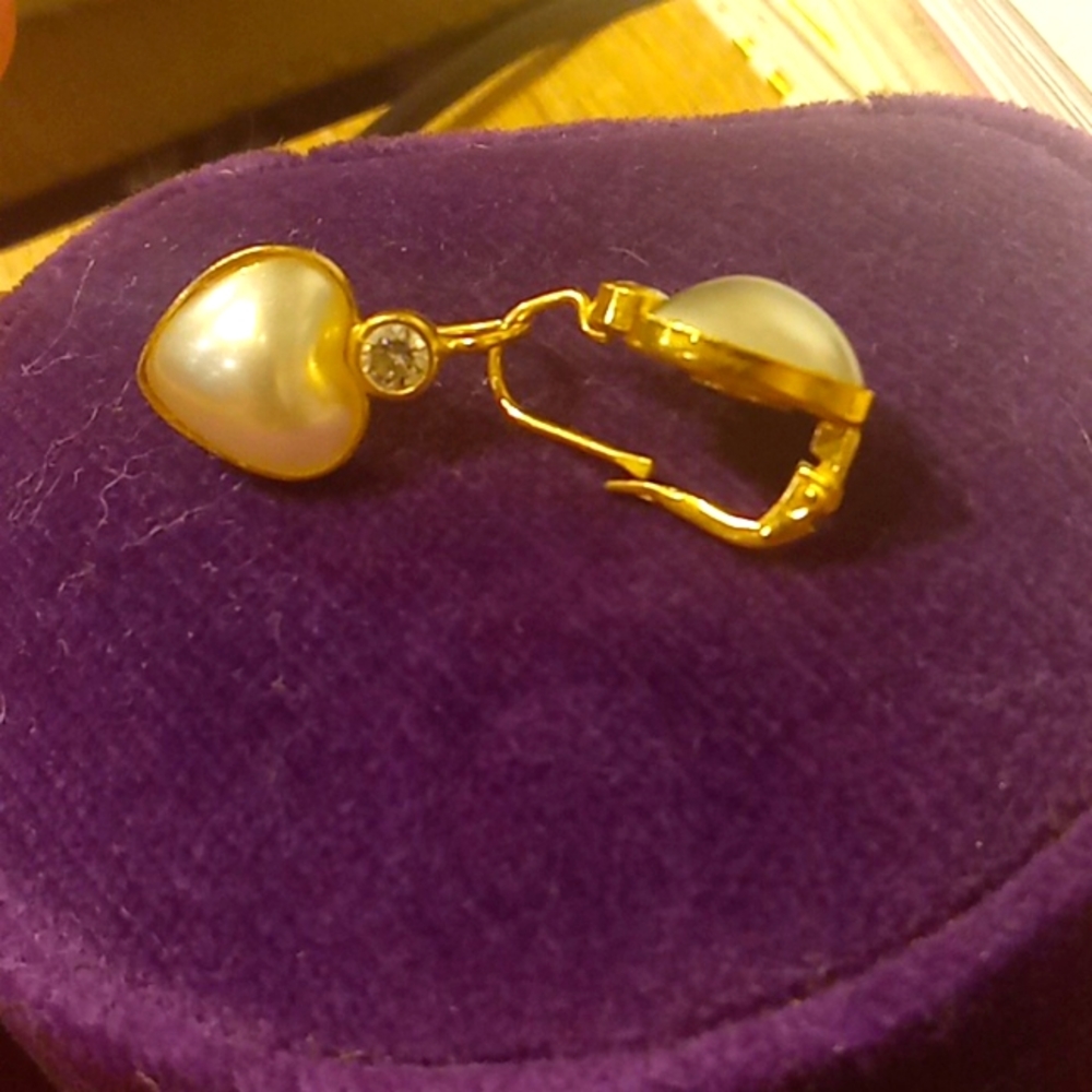 18kt gold pearl le gi earrings